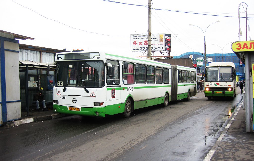 Автобус 9 3. Автобусы в москве 2010. маршрутка 984.